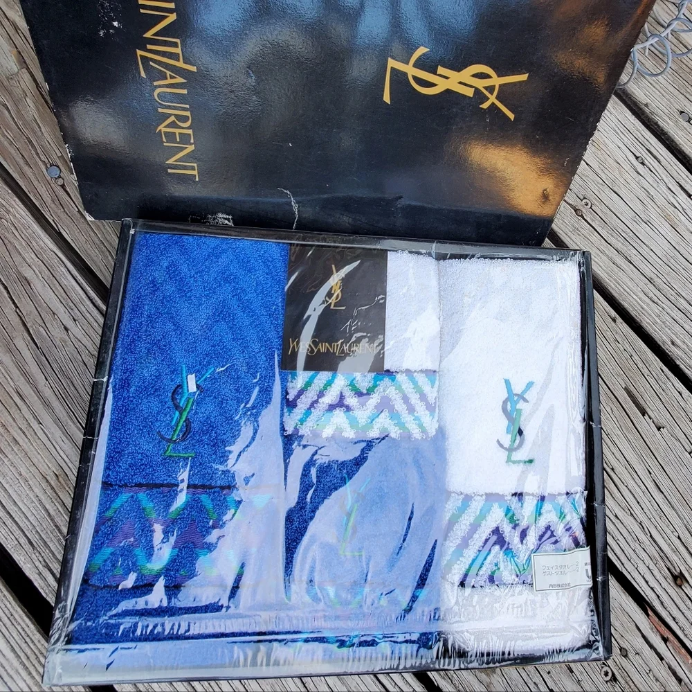 Yves Saint Laurent 80s deadstock