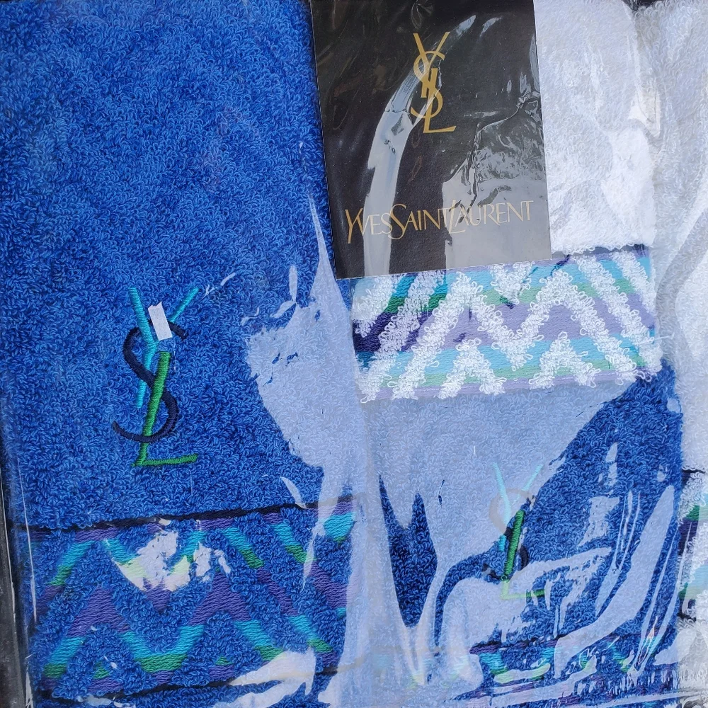 Yves Saint Laurent 80s deadstock