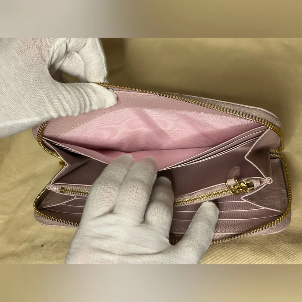 Prada slots wallet