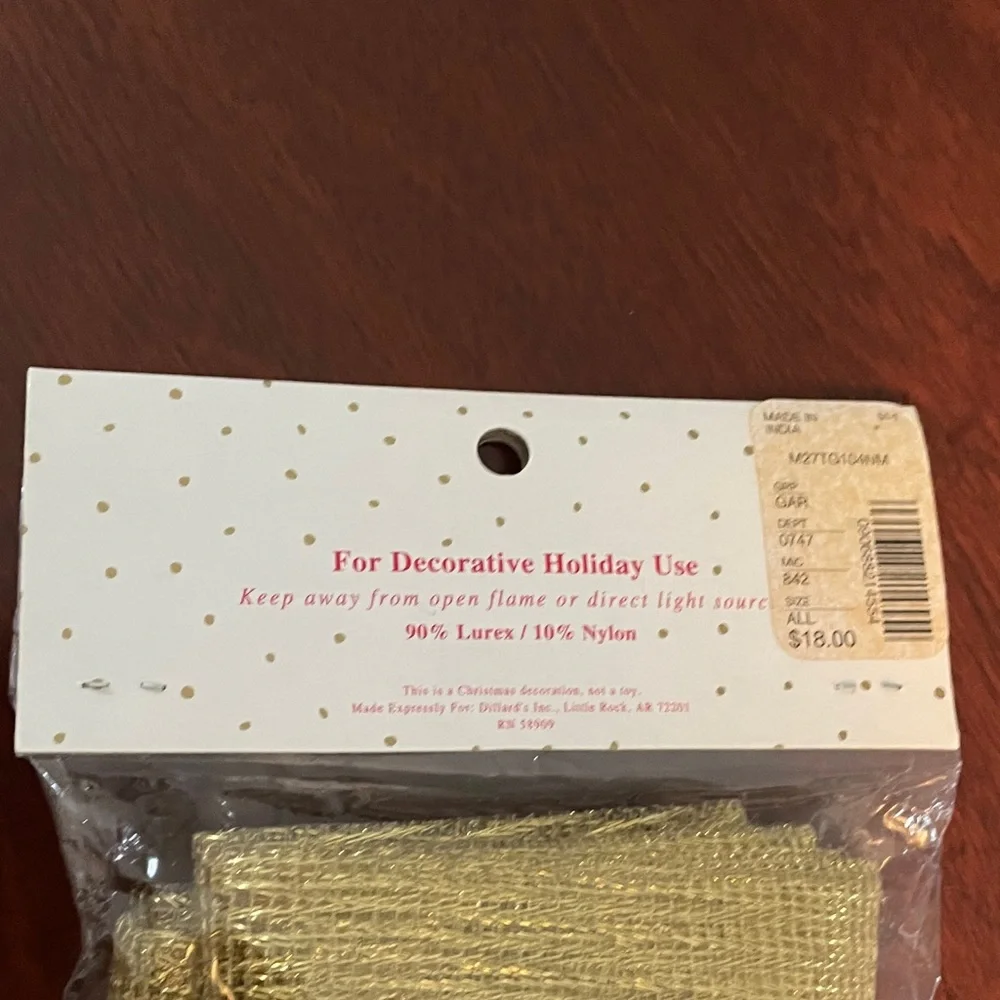 Dillard's Gold Fabric Net Garland