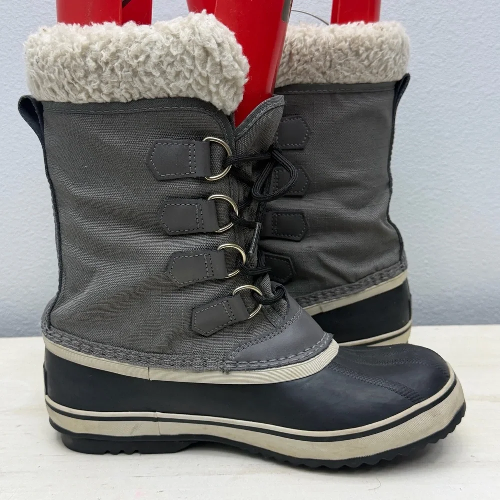 Sorel grey carnival