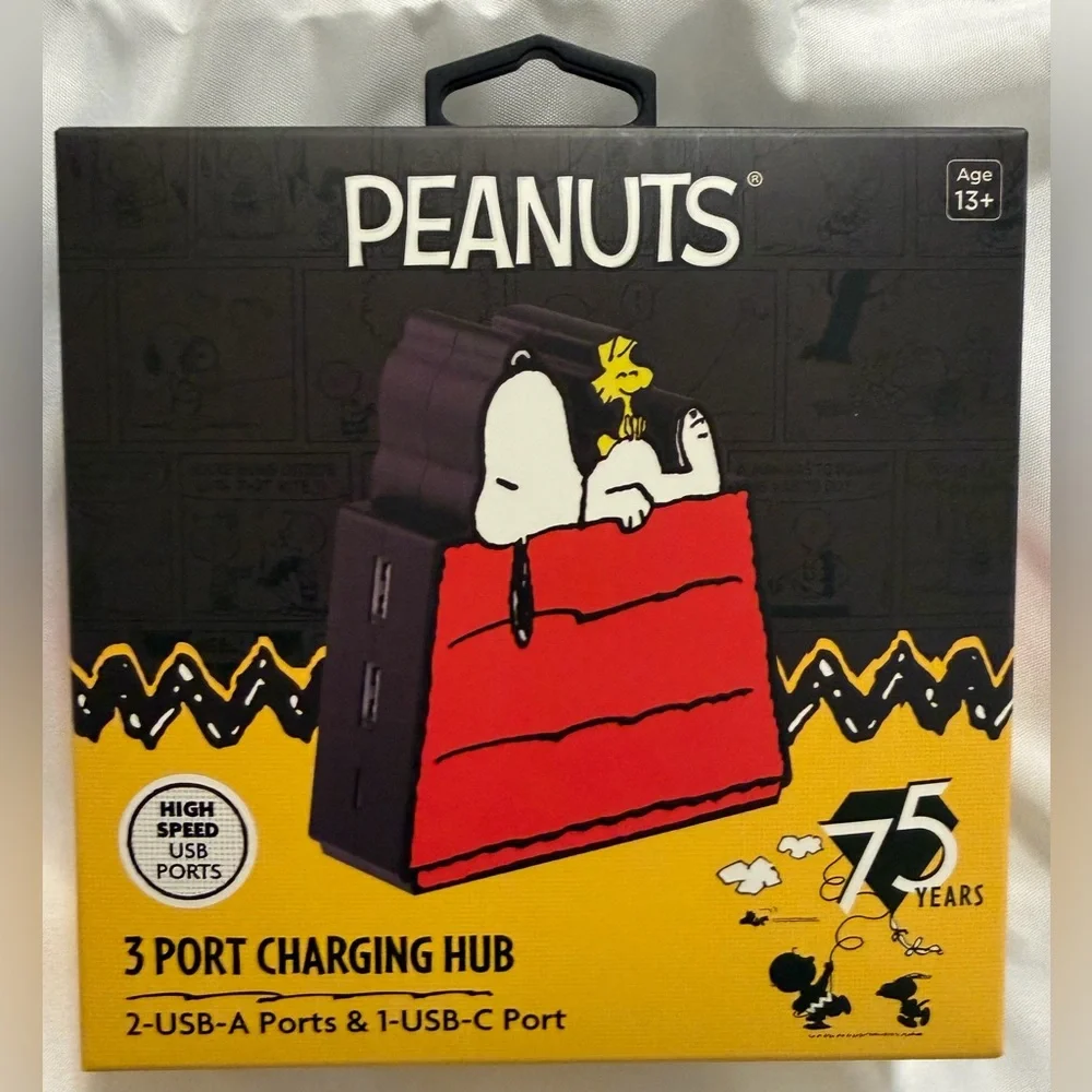 Peanuts charging hub