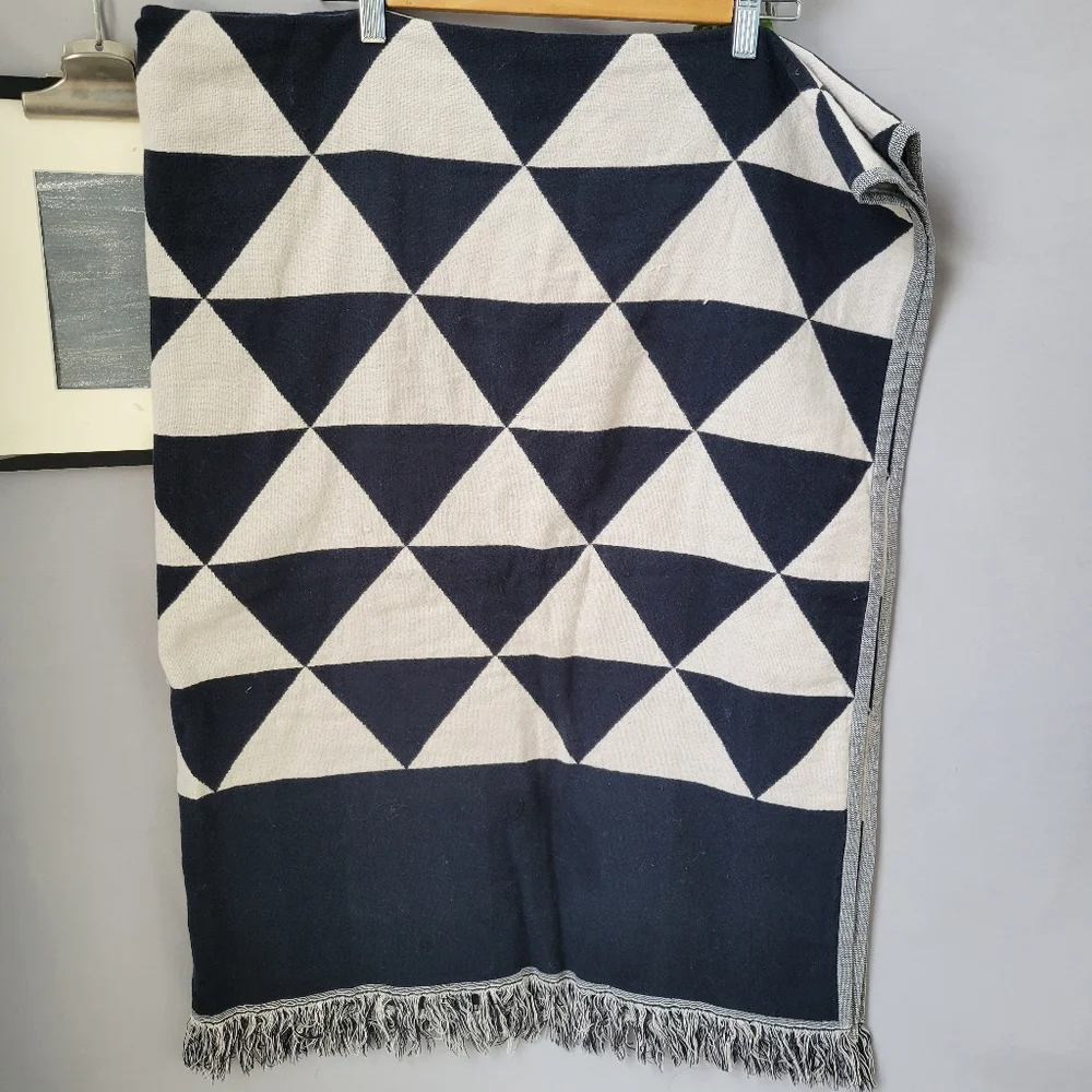 IKEA johanne fringe