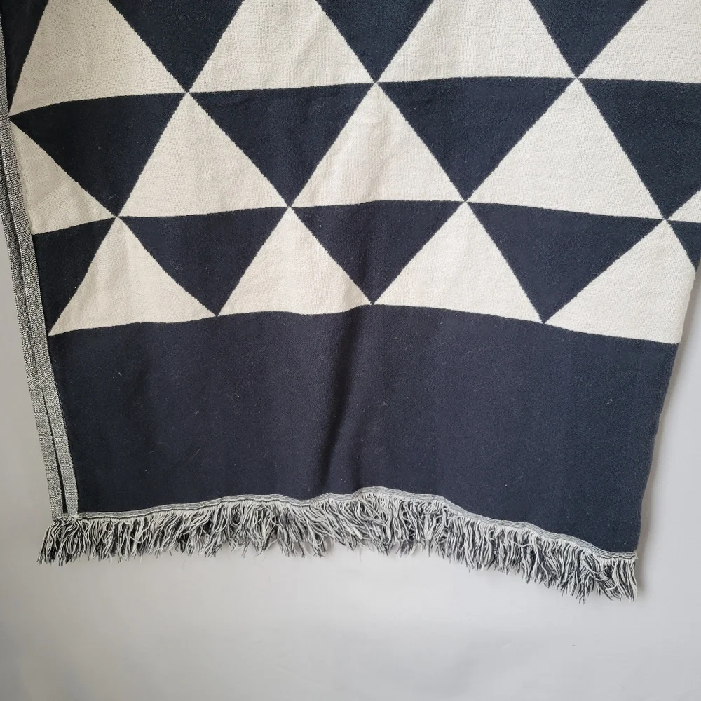 IKEA johanne fringe