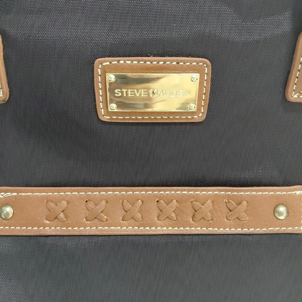 Steve Madden stylish versatile