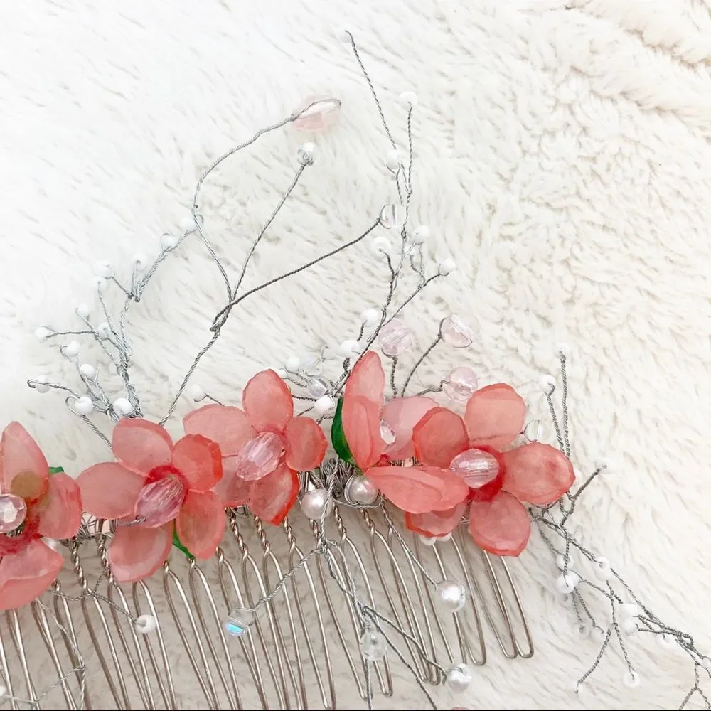 Branching floral bridal hair comb
