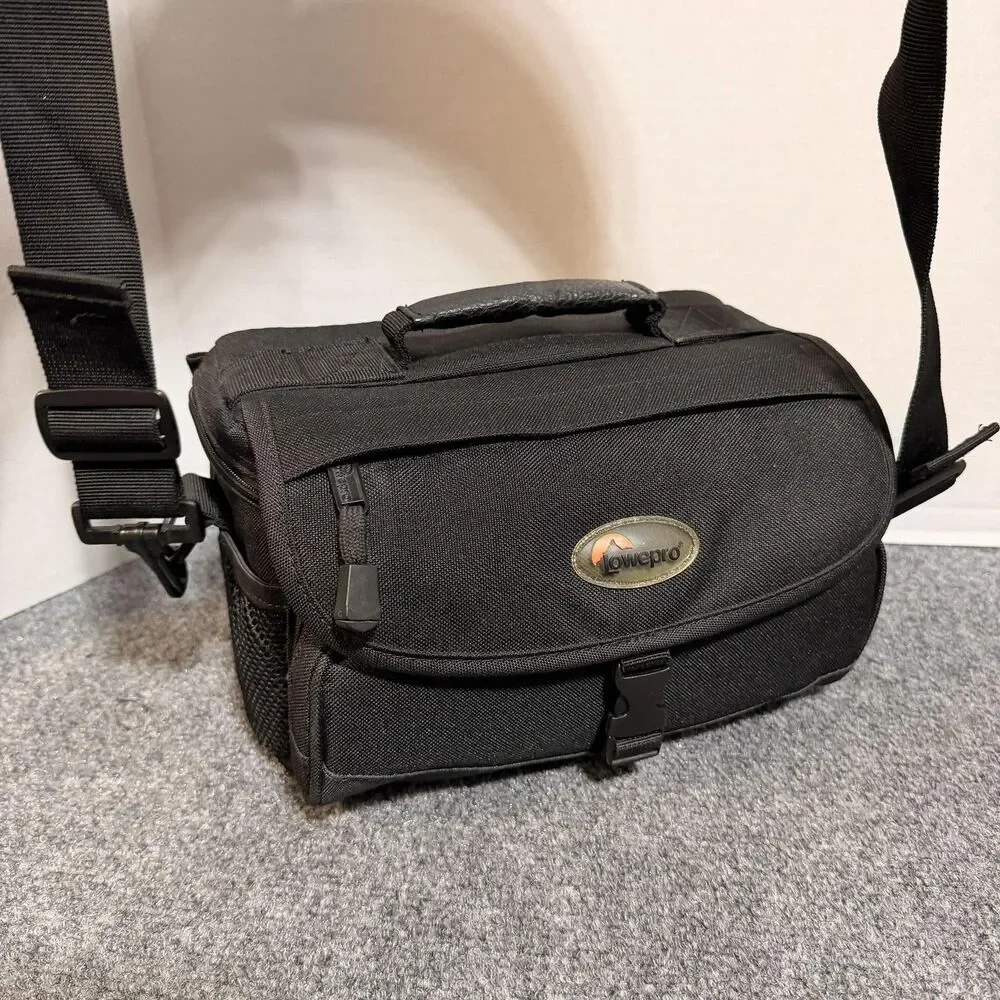 Lowepro EX 150 Black Camera Shoulder Bag Padded Nylon Case For DSLR SLR TLR