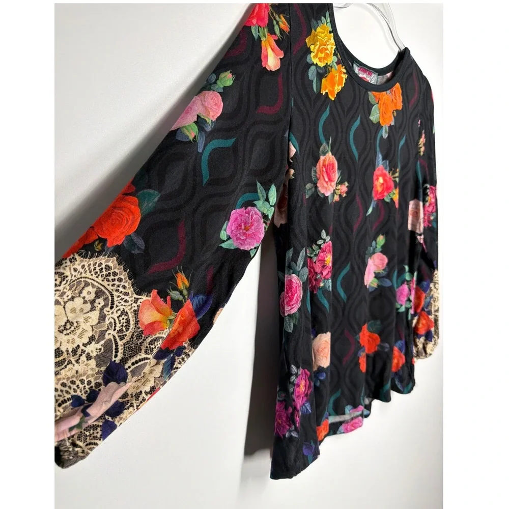 Johnny Was Floral Lace Cuff Long Sleeve Top Black Rose Geometric M18223-6 XS