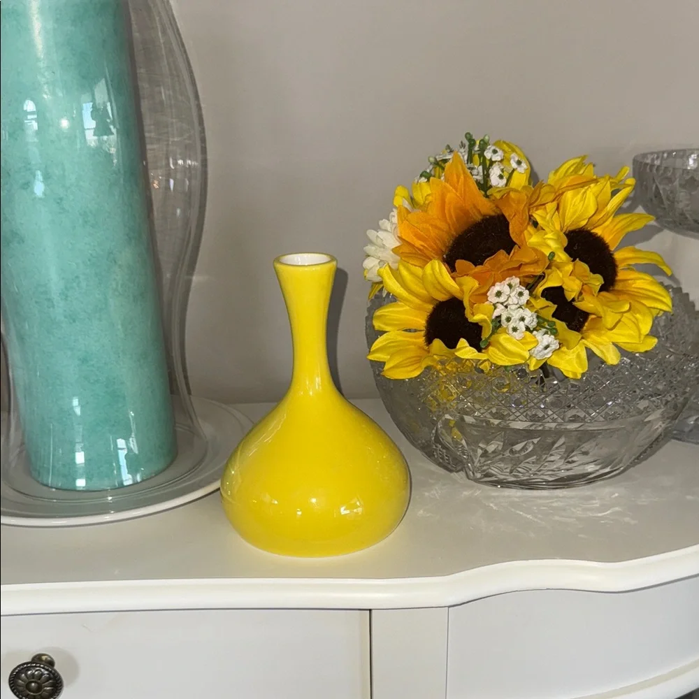 Crate&Barrel add cheerful