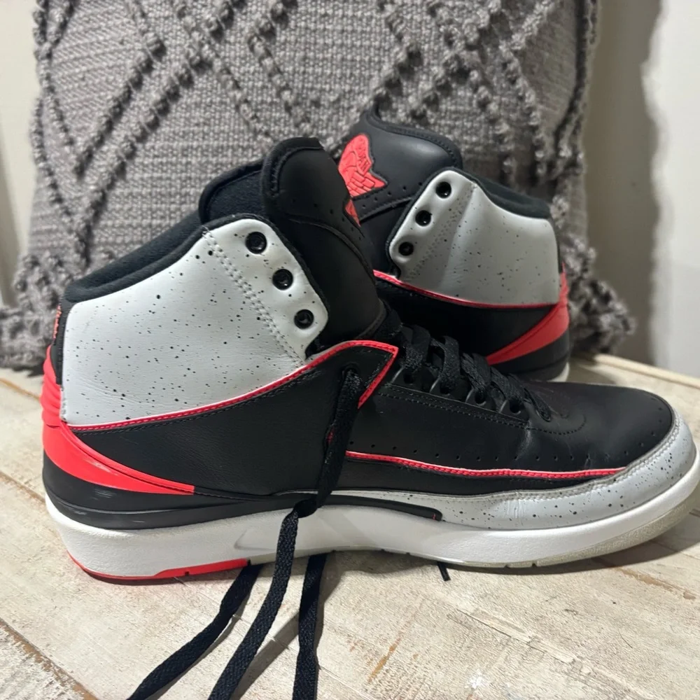 Nike excellent condo
