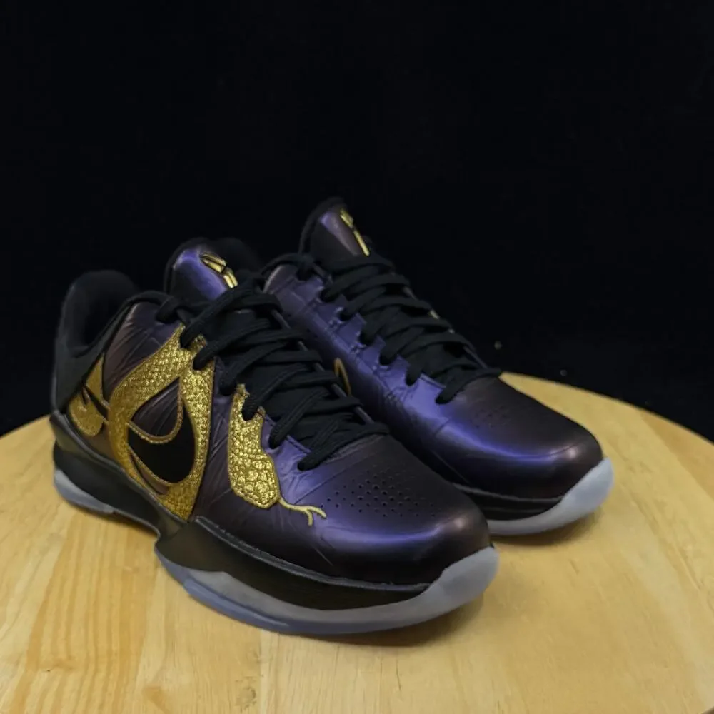Nike youth tears