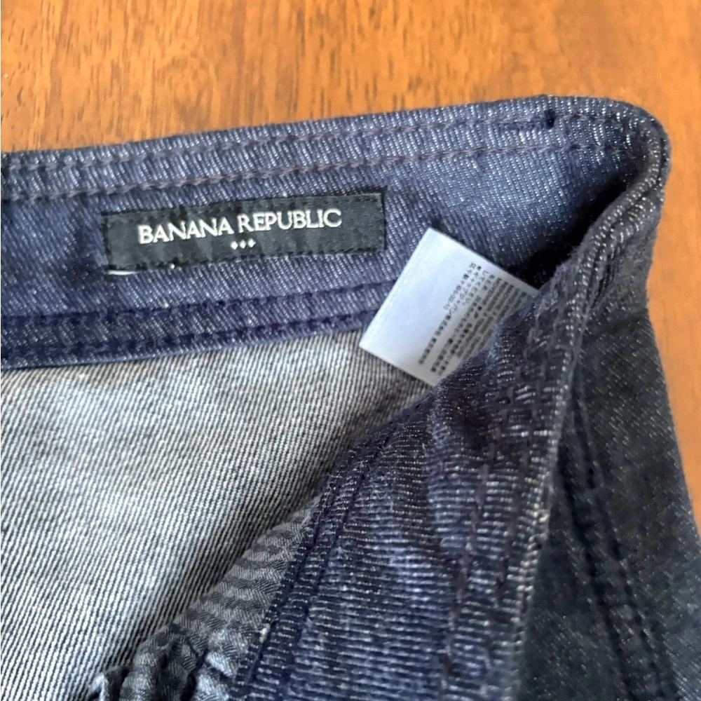 Banana Republic classic dark