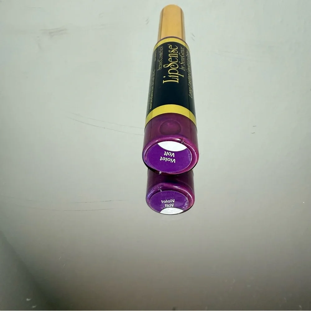 SeneGence lip ✨lipsense sealed
