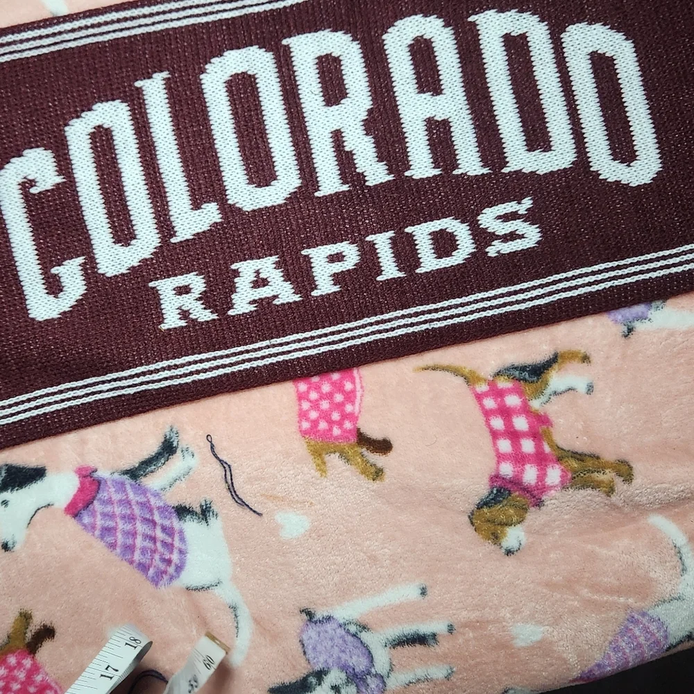 adidas maroon scarf