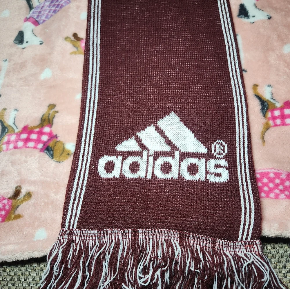 adidas maroon scarf