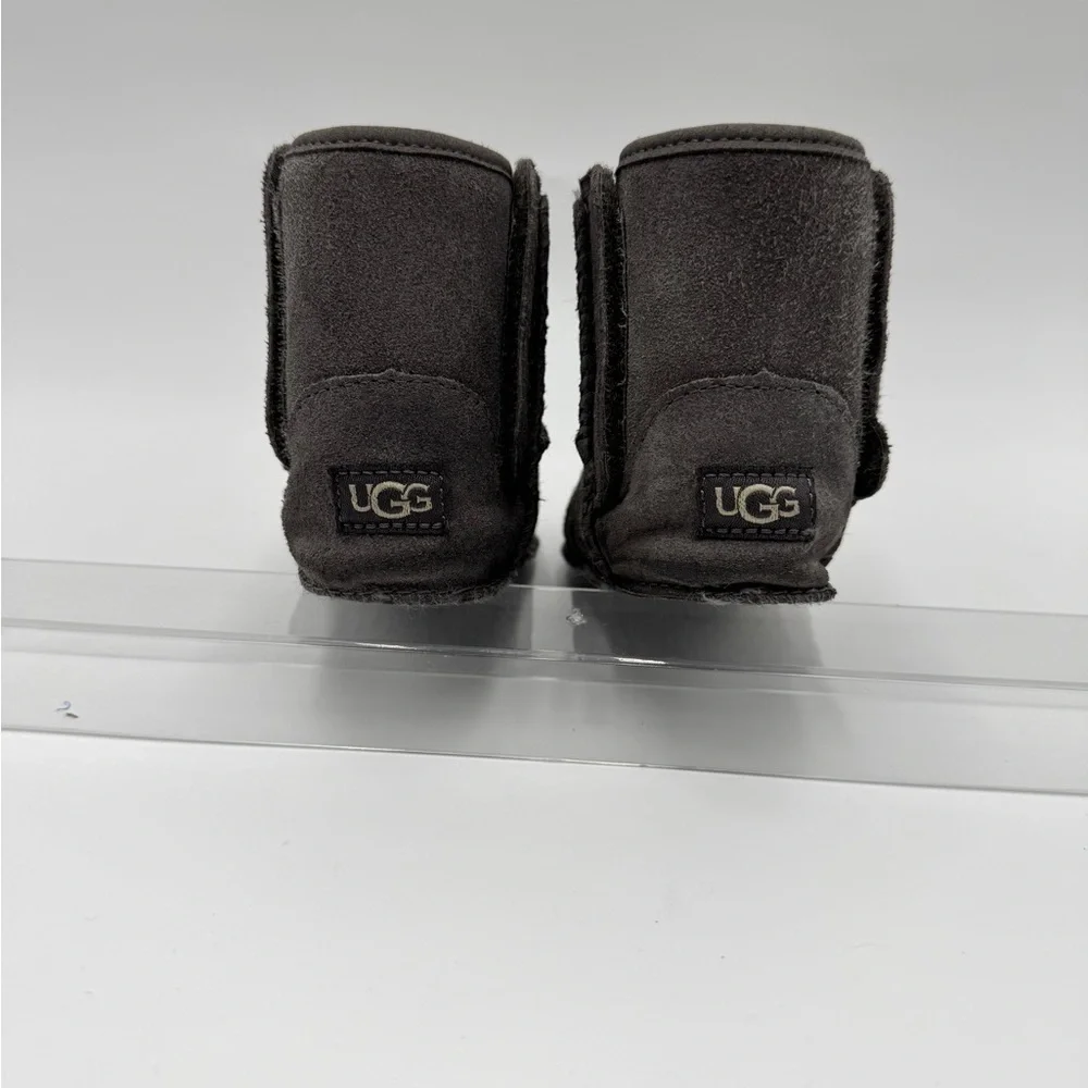 UGG Cozy Suede Gray Baby Booties Size 02/03