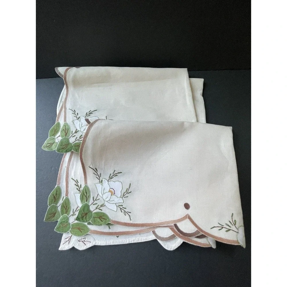 Vintage Traditional French Vinex Cotton Handcrafted Embroidered Floral Placemats
