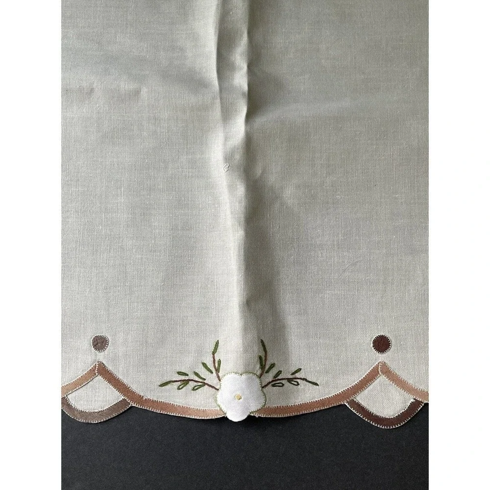 Vintage Traditional French Vinex Cotton Handcrafted Embroidered Floral Placemats