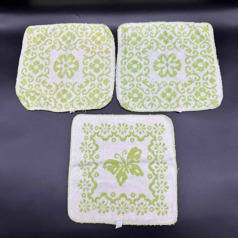 Vintage Washcloths Green Flower Daisy Butterfly Floral Bathroom St Marys USA 70s