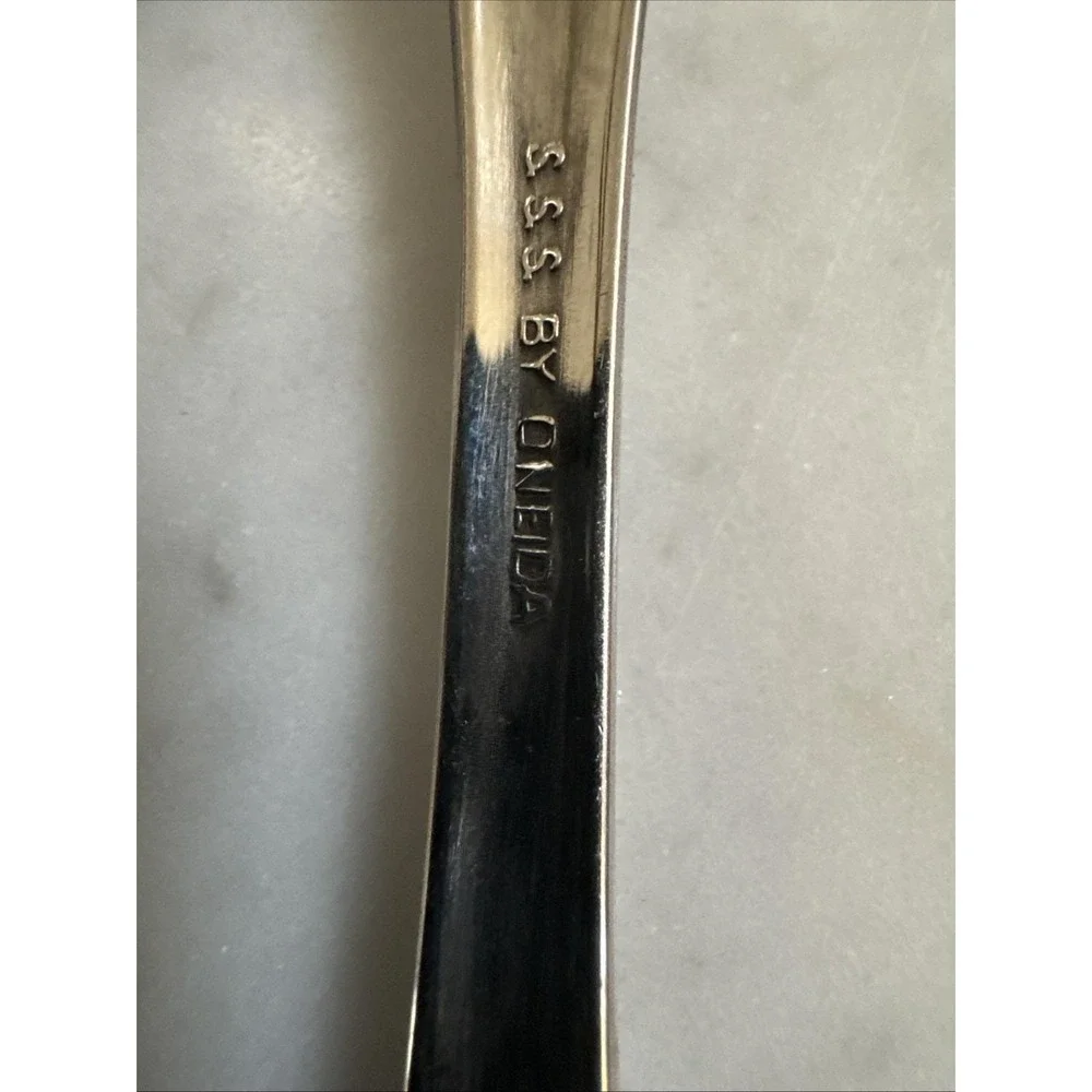 Oneida durable handle solid