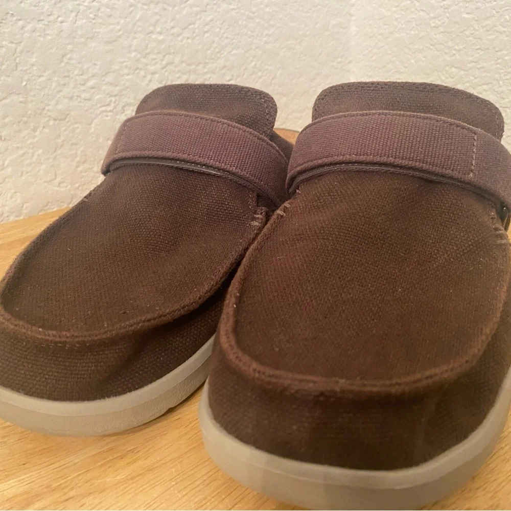 Sanuk stylish comfortable