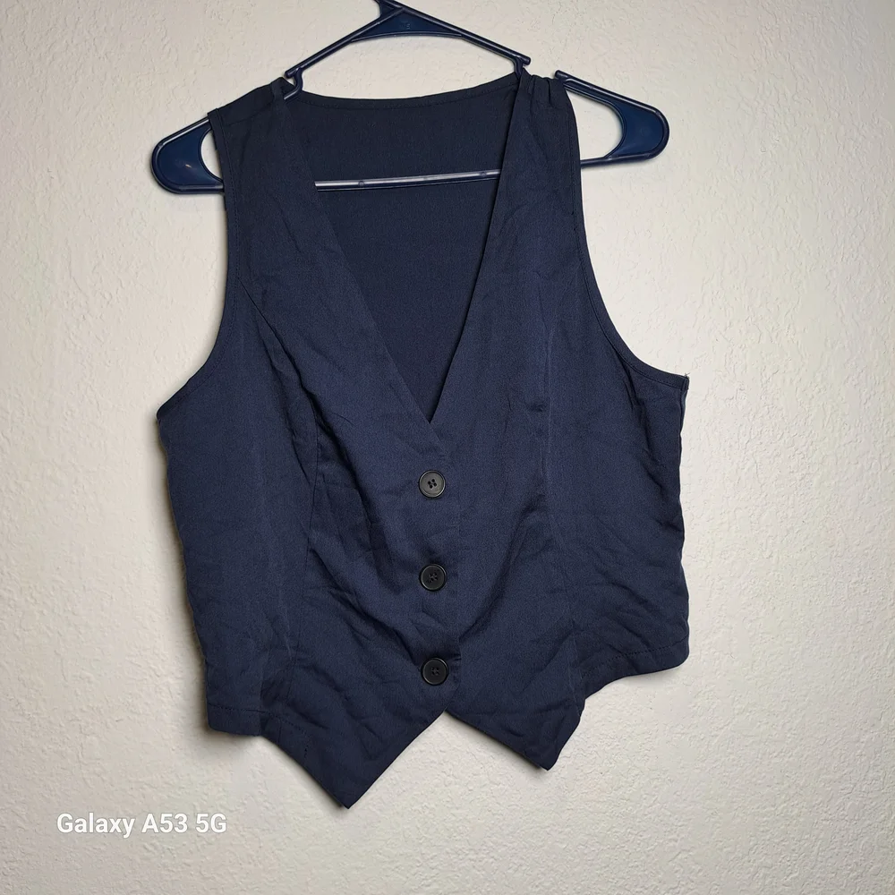 SHEIN used dark sleeveless