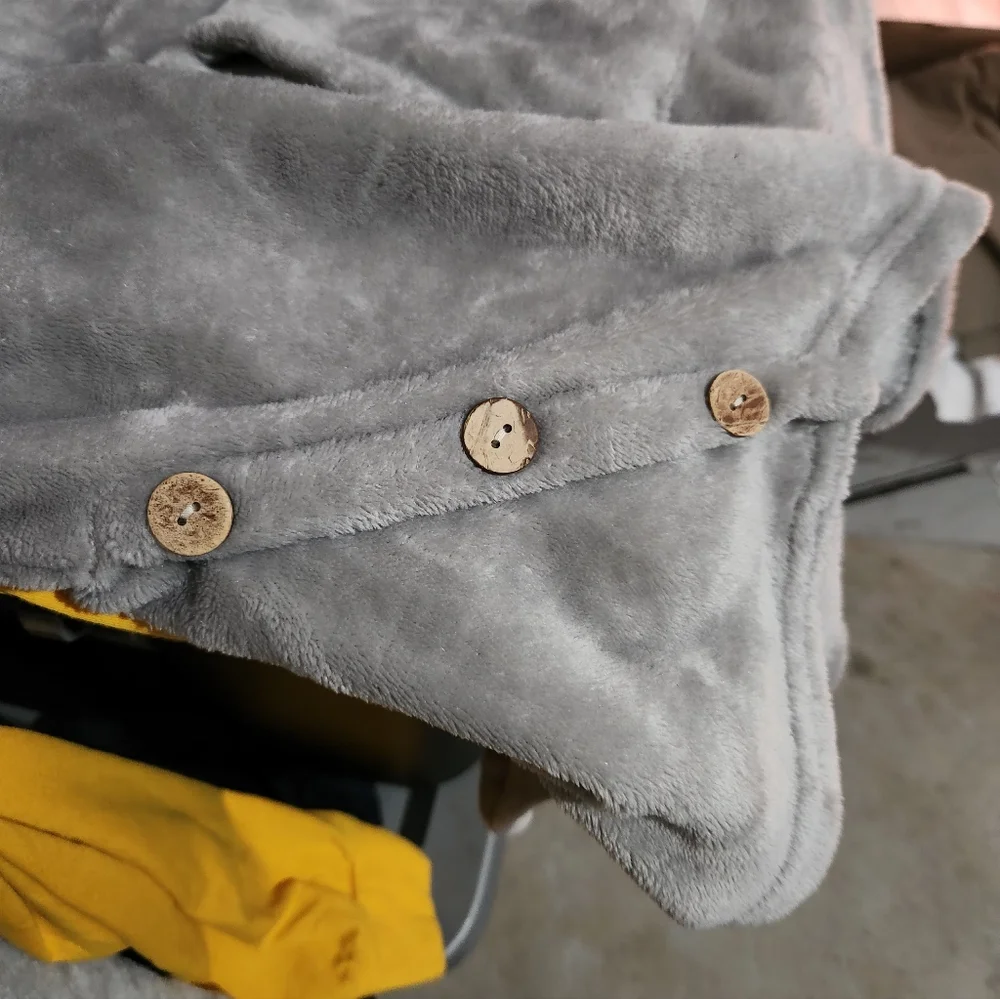 N/A cozy gray