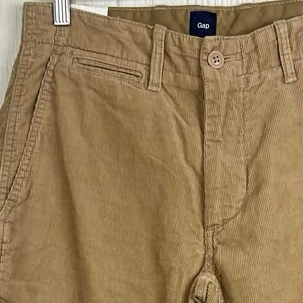 Gap corduroys Khakis corduroys men’s size 28x30 style: The Surplus NWT