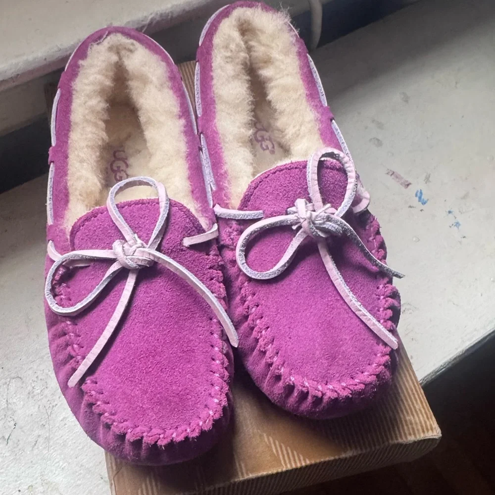 UGG kids Magenta Moccasins Purple