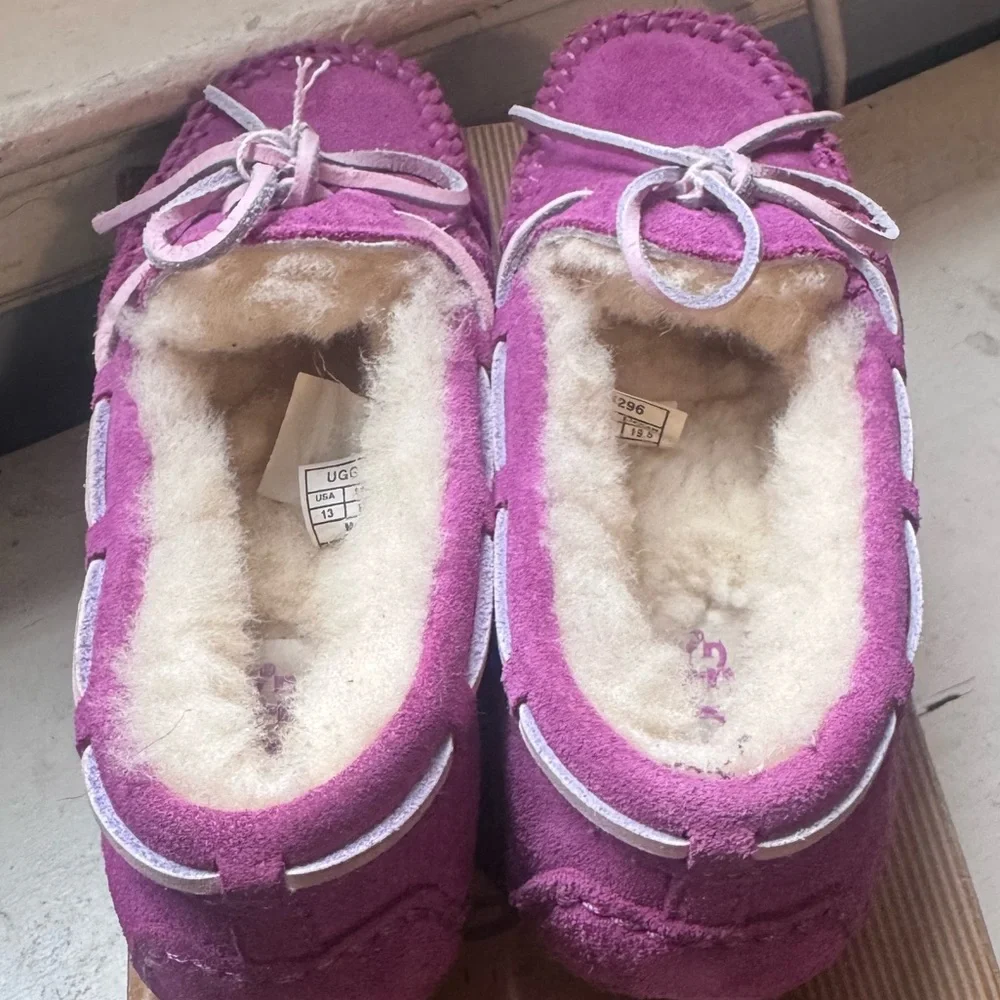 UGG kids Magenta Moccasins Purple