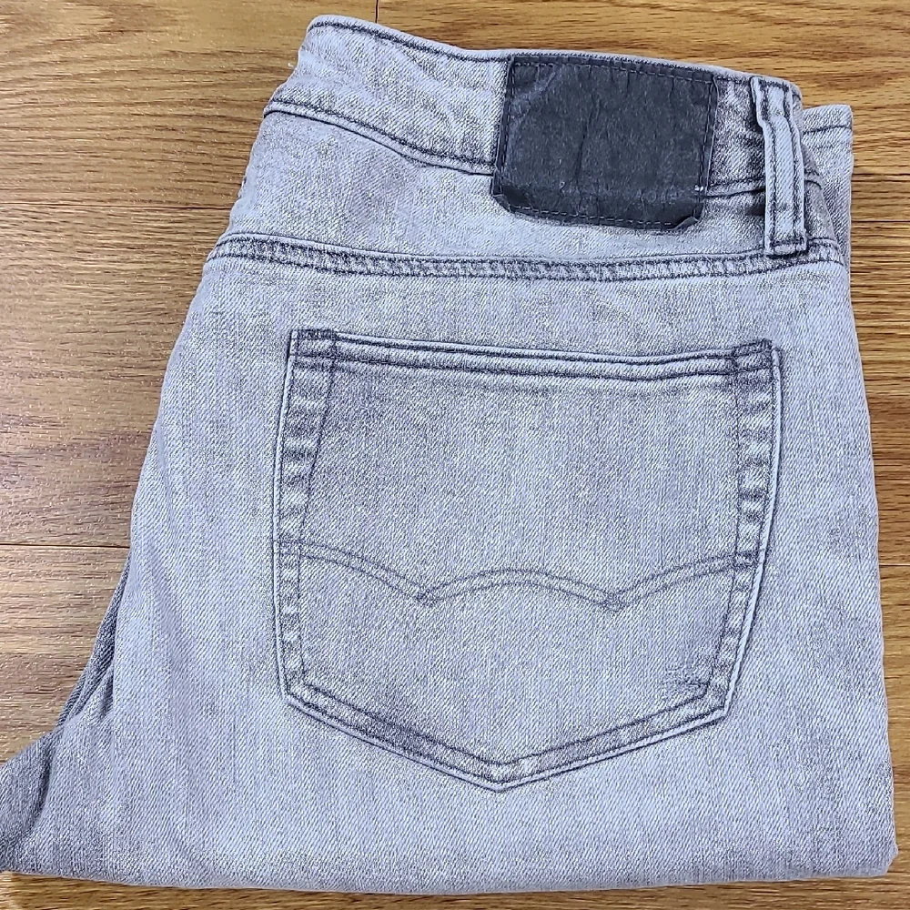 American Eagle By Payless item# size