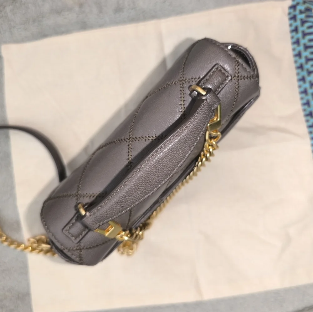 Tory Burch handle pocket