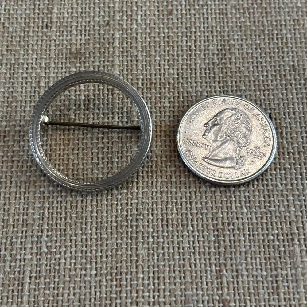 N/A silver tone