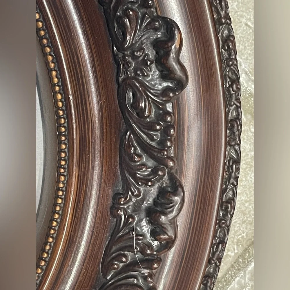 N/A elegant oval