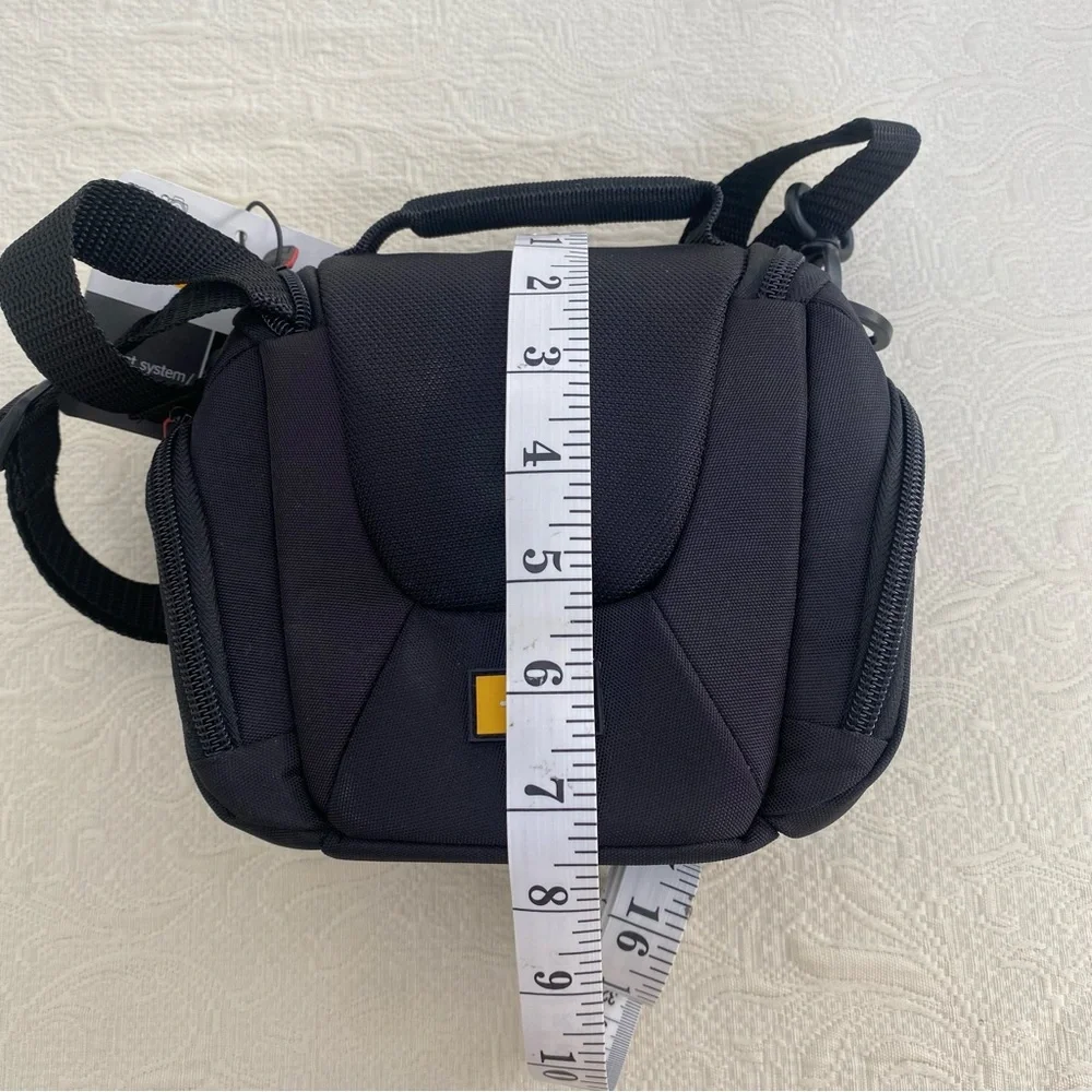 Case Logic Black Padded Compact system/hybrid Camera Bag DCB304 NWT
