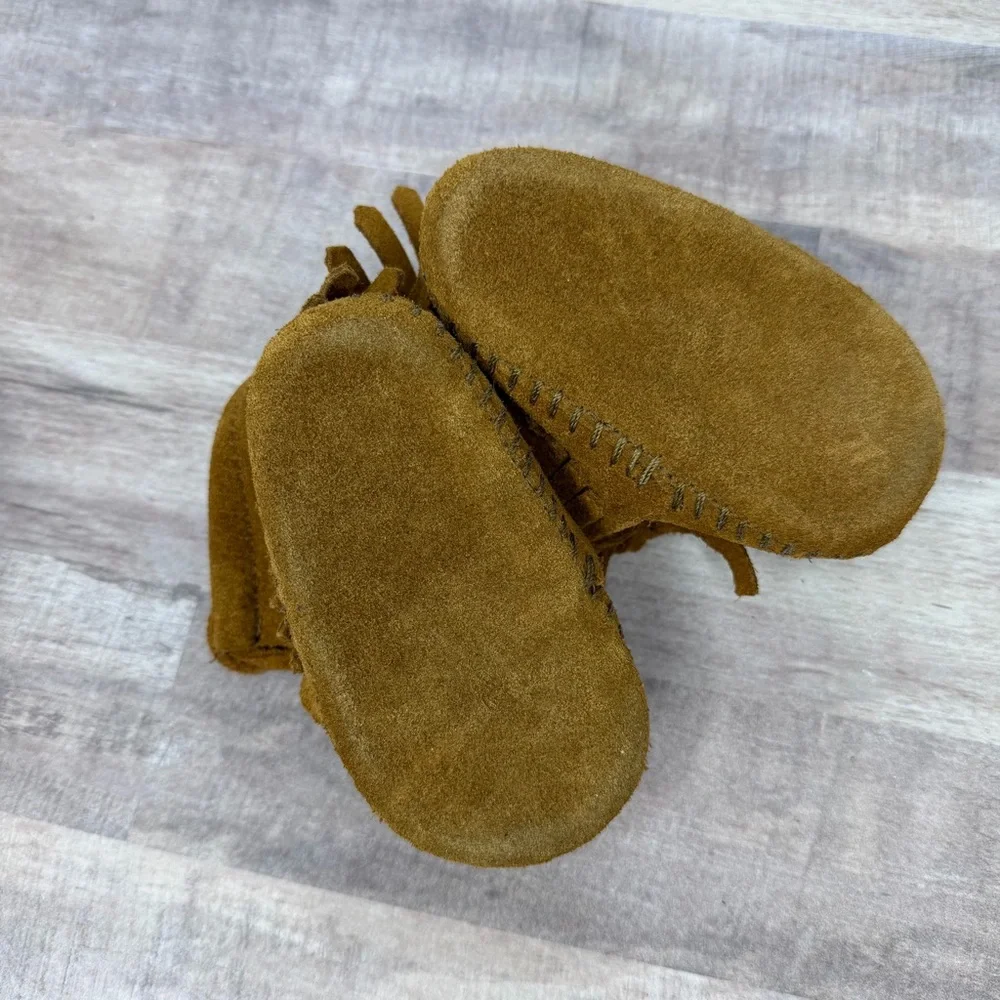 Minnetonka comfortable brown