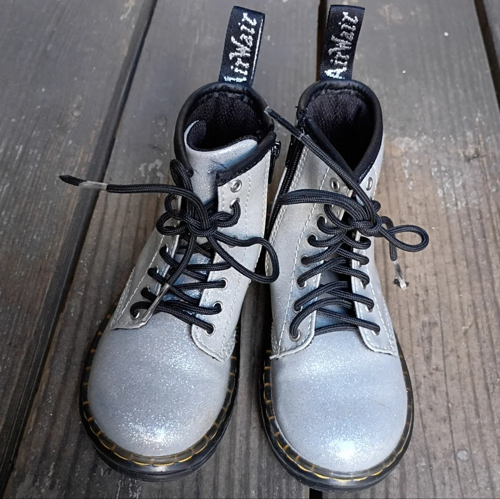 Dr. Martens silver glitter