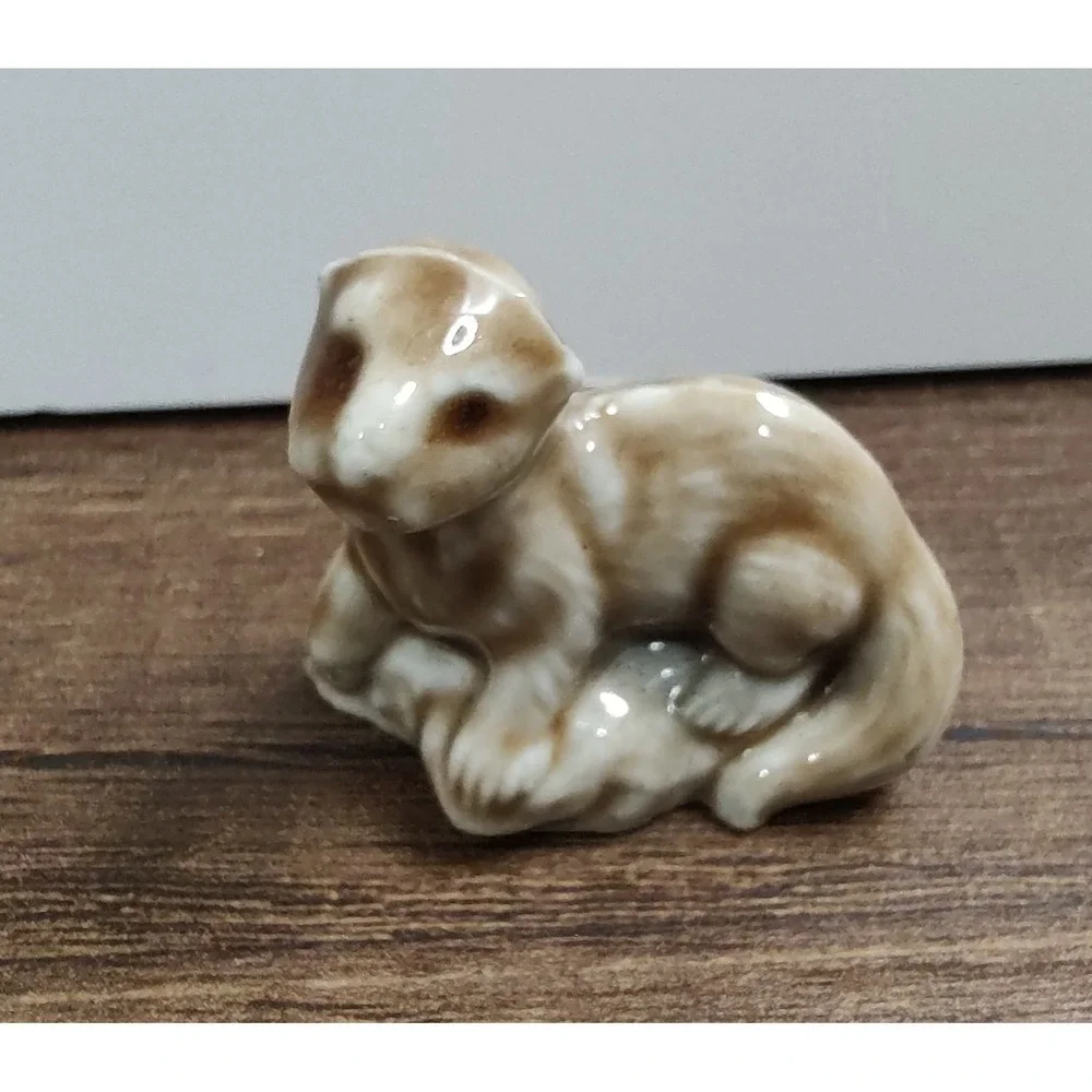Wade Whimsies England Otter Figurine Animal Trinket Vintage Collectible A15