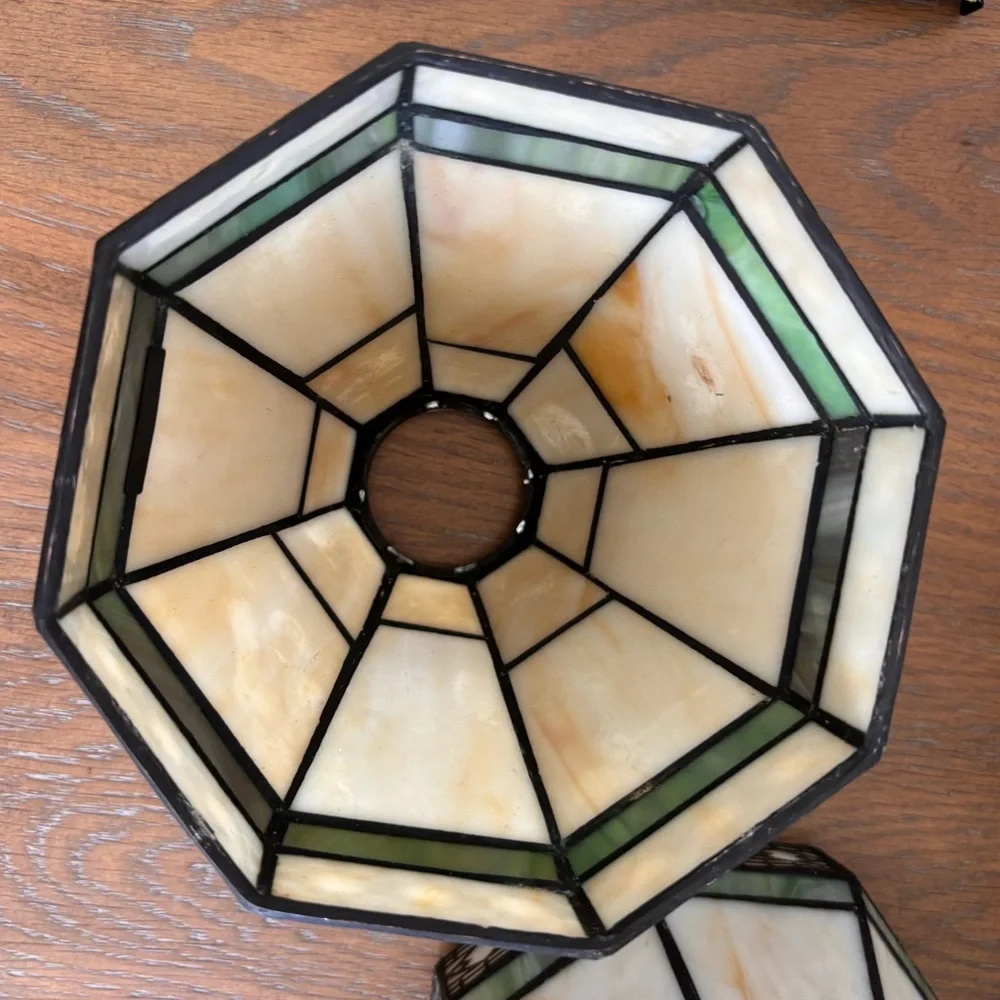 N/A pair stained