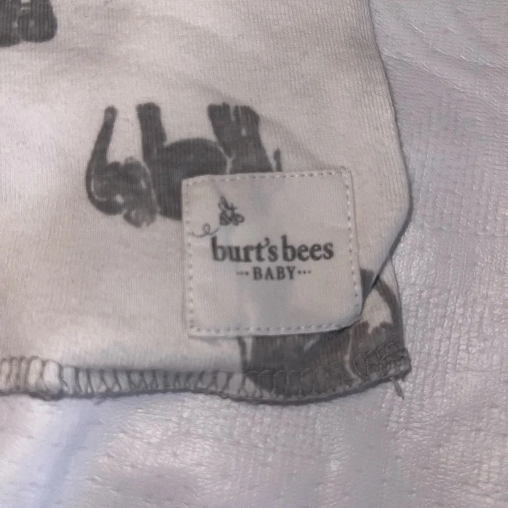 Burt's Bees Baby Gray Elephant Print Muslin Burp Cloth
