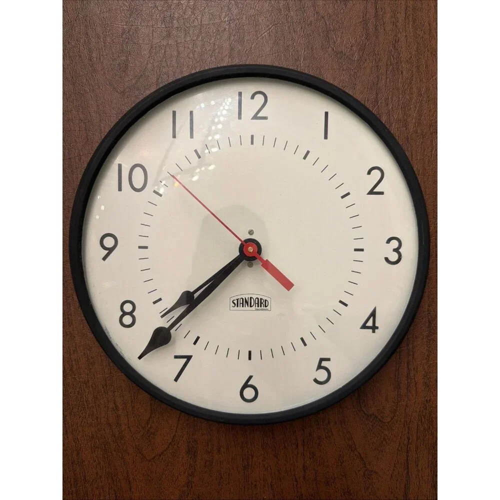 Vintage 1970s Standard Electric Time Co. Industrial School Wall Clock Working