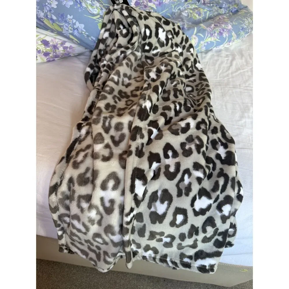 Rachel Zoe new tags