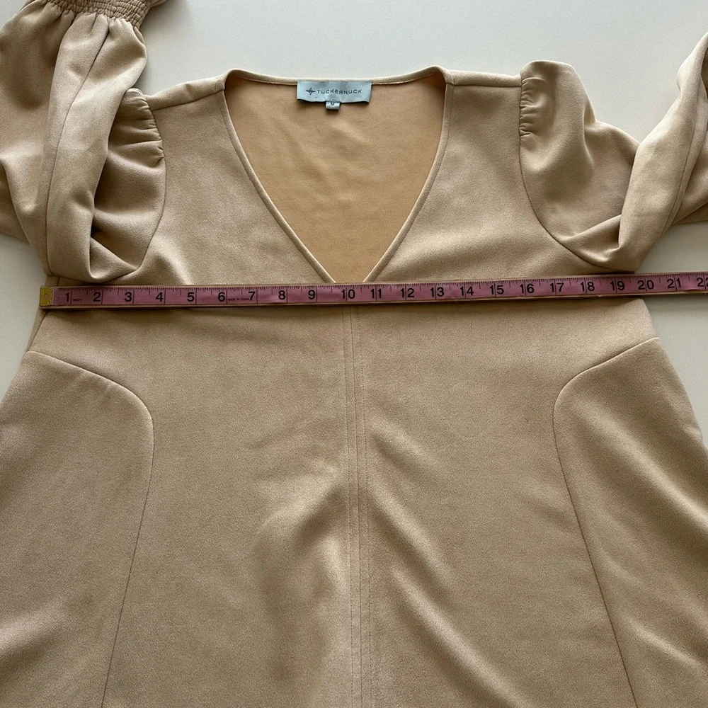 TUCKERNUCK Suede Easton V-Neck Puff Balloon Sleeve Blouse Cream Western Chic Med