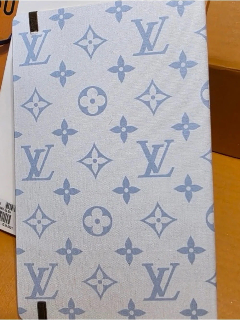 Louis Vuitton nib louis