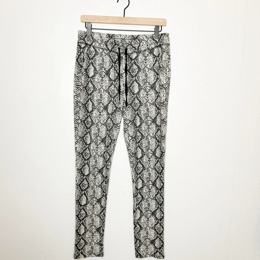 PJ Salvage Animal Snake Print‎ Casual Pajama Pants Slim Leg Lounge Pants Small S