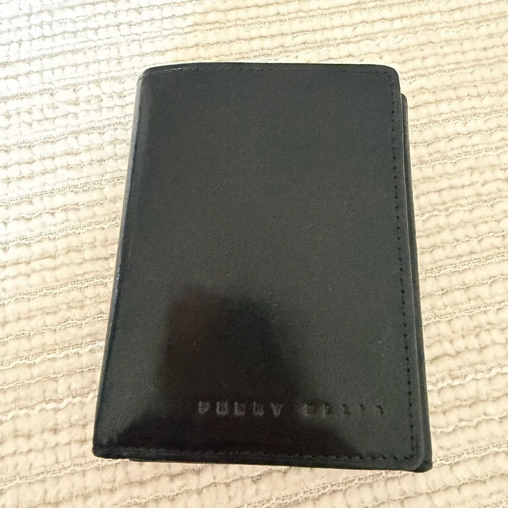 Perry Ellis this elegant