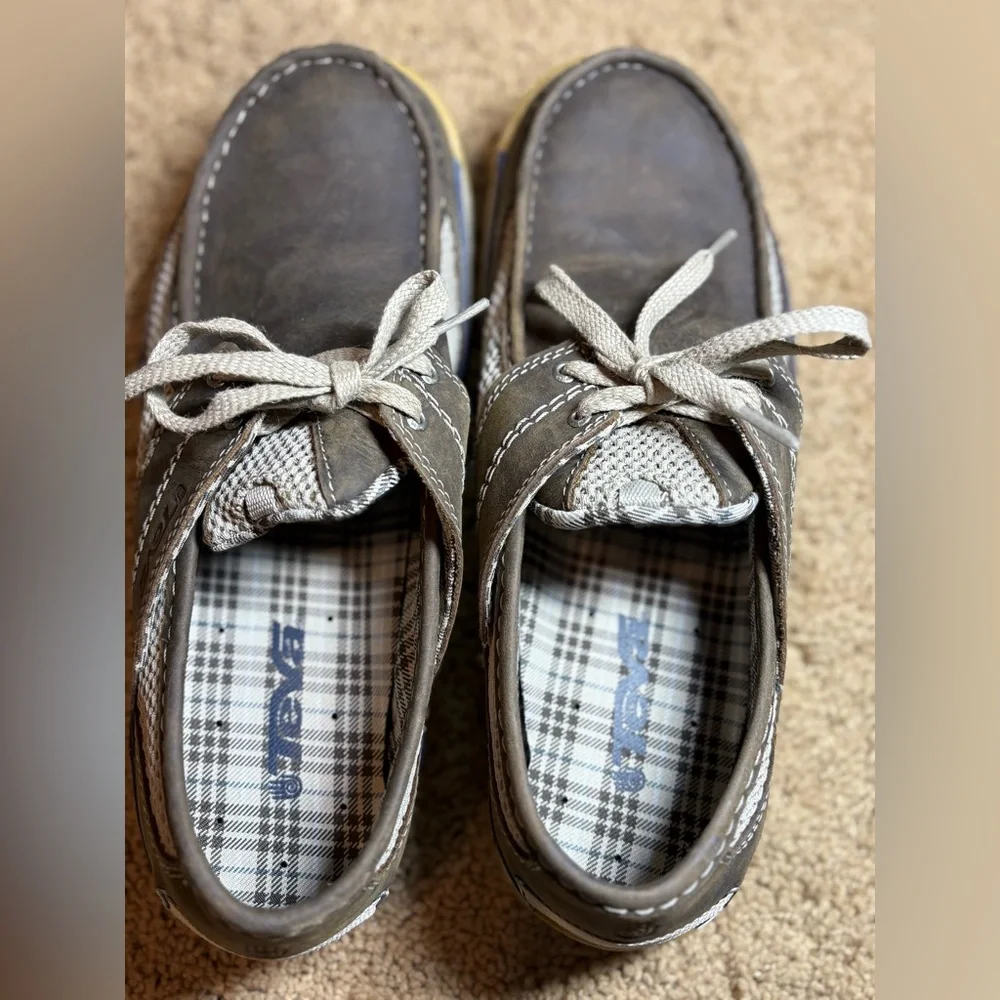 Teva casual boat