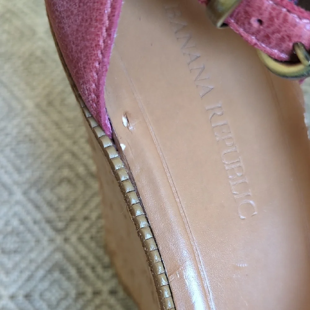 Banana Republic ankle be front