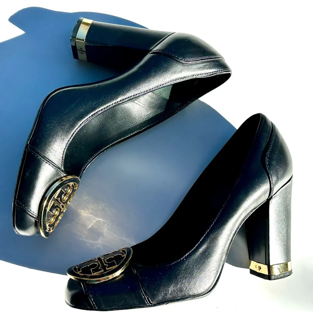 Tory Burch Black Heels Pumps with Gold Logo Embelishment, Block heel, 5.5