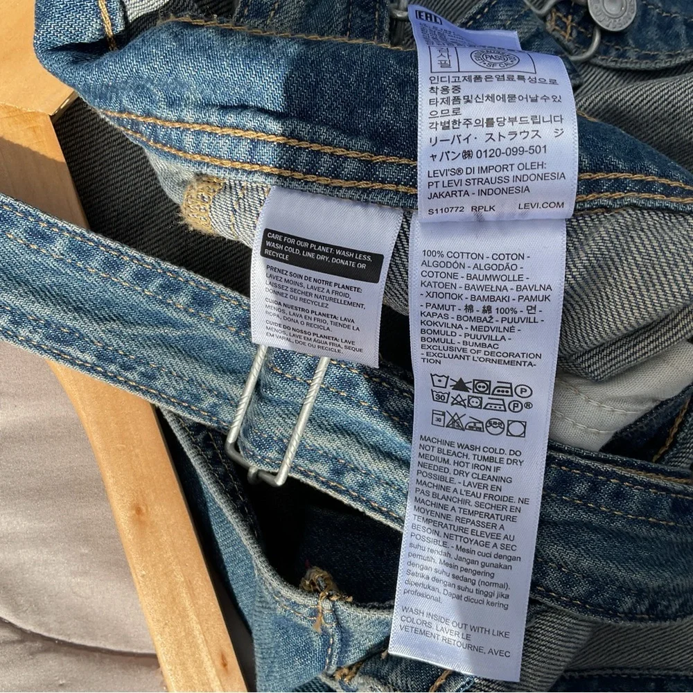 Levis classic blue